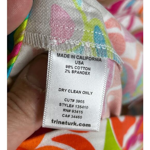 Trina Turk Women’s Size 2 Multicolor Floral Designer Shorts cotton stretch - Picture 7 of 7